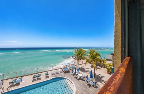 Dover Condo | Stunning Oceanfront with Beach and Priceless View