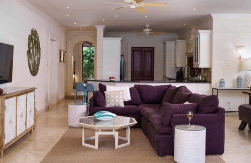 Gibbs Bay House | Stunning Private Tropical Retreat with Resort Pool - Claridges 1