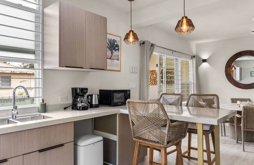 Dover House | Stylish, Comfortable, Private townhouse steps to Dover Beach & St. Lawrence Gap