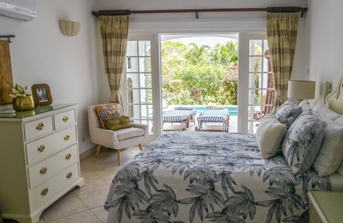 Mount Standfast Villa | SUGAR HILL VILLA, VIEWS, MINS TO HOLETOWN & BEACH/BEACH CLUB MEMBERSHIP