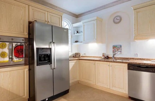 Mount Standfast House | Summer House A20 2BR