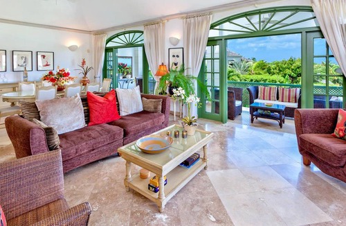 Mount Standfast House | Summer House is a delightful home offering timeless elegance and traditional plantation style