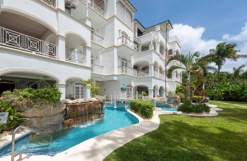 Old Trees Bay Apartment | Sunset 104 2BR