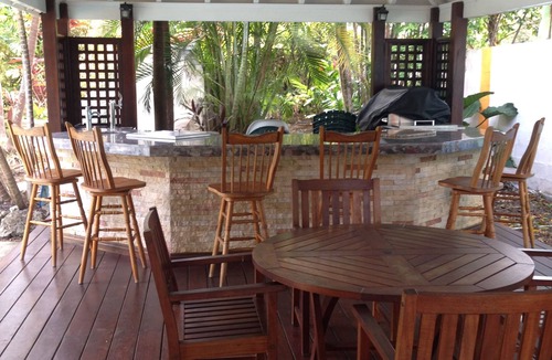 Pine Gardens Cottage | The cottage at Buchanan - car optional for rent