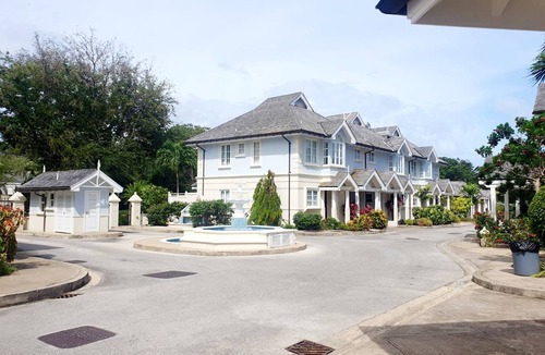 Sandy Lane House | The Falls - Luxury 2-Bed Townhouse in gated community