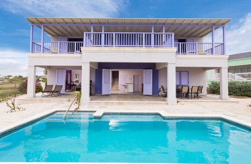 Vuemont House | The Lilac Villa at Green Point