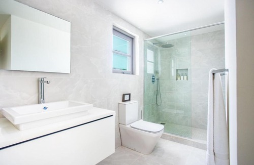 Old Trees Bay Apartment | The One at The Saint James by Blue Sky Luxury