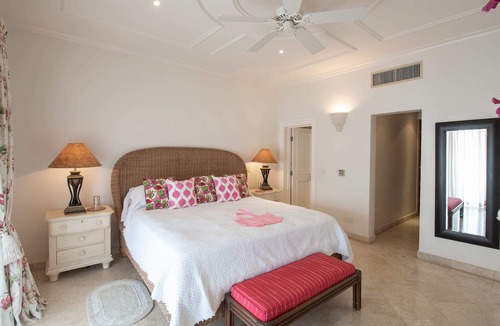 Schooner Bay Apartment | The Penthouse 306, Schooner Bay by Personal Villas - Overlooks the Communal Pool