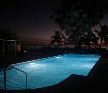 Sandy Lane Apartment | The Pod, access to Pool & Beach Club, Sunset Crest