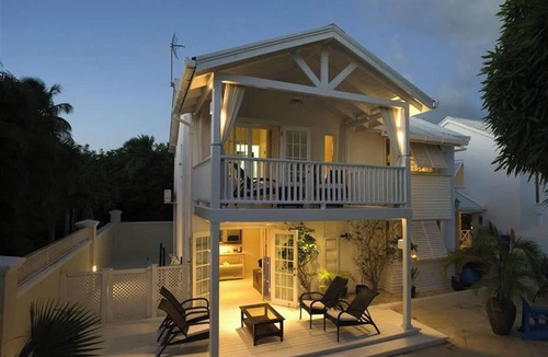 Porters Condo | This enchanting 3 bedroom, 2 bathroom townhouse is nestled mere moments away fro