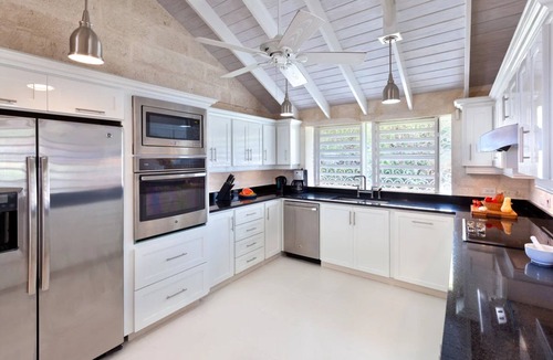 Gibbs Bay Villa | Todmorden by Blue Sky Luxury