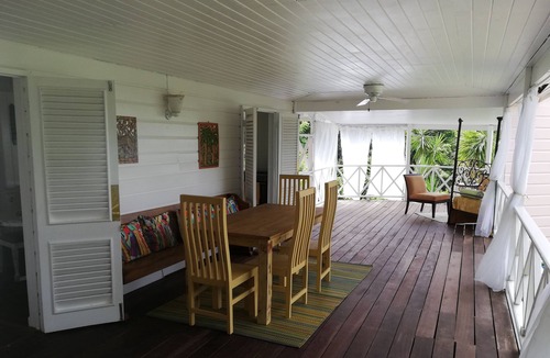 Weston Cottage | Tree tops two bedroom cottage