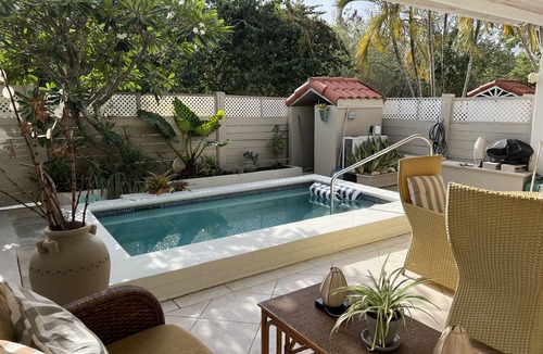 Porters House | Two bed town house with plunge pool in Porters