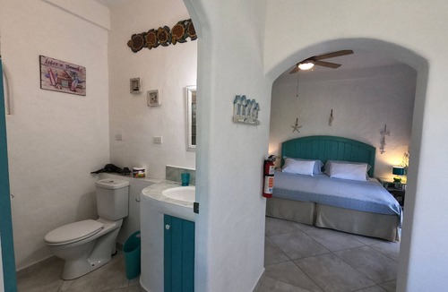 Silver Sands Hotel | Two Palms Apartment