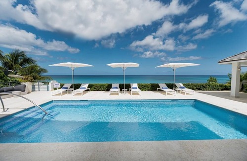 Lower Carlton Beach Villa | Villa Blue Oyster in Barbados by Fantasia Villas