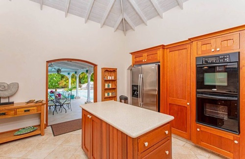 Gibbs Bay Villa | Villa Gibbes - Three Bedroom Villa, Sleeps 6