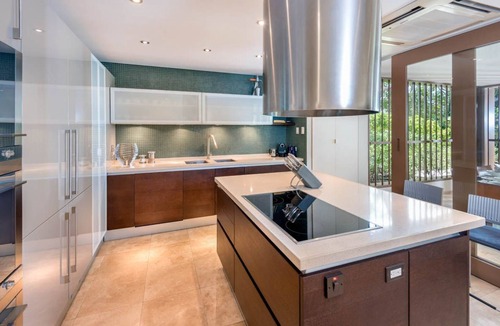 Gibbs Bay Villa | Villa Lily Pad - Three Bedroom Villa, Sleeps 6
