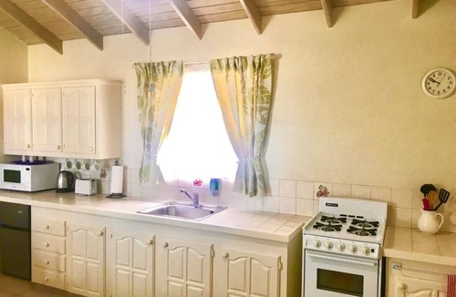 Scarborough Apartment | VILLA MIA Minutes From Miami Beach