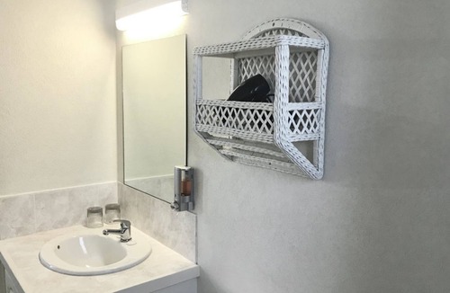 Scarborough Apartment | VILLA MIA with AC & Minutes From Miami Beach