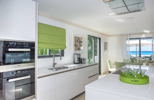 Fitts Village Villa | Villa Mirador by Fantasia Villas Including a VIP CHEF