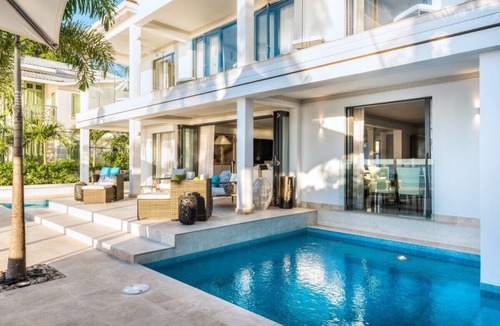 Fitts Village Villa | Villa Mirador by Fantasia Villas Including a VIP CHEF