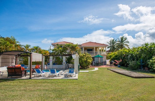 Maynards Villa | Villa With Private Pool, Sea Views And Tropical Breezes