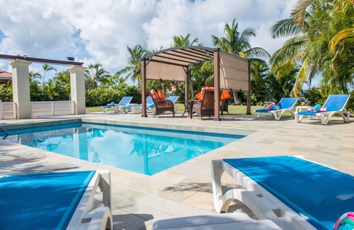 Maynards Villa | Villa With Private Pool, Sea Views And Tropical Breezes