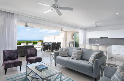 Merlin Bay Villa | Westmoreland Modern sea View Villa with pool