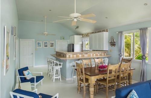 Atlantic Park Villa | White Caps
