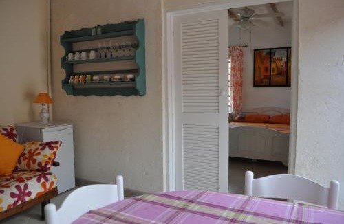 Silver Sands Apartment | Yellow Bird Apartment