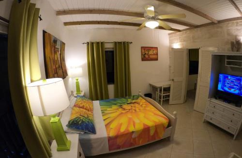 Silver Sands Apartment | Yellow Bird Apartment