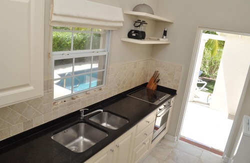 Apple Hall Villa | Your own private villa, just a short stroll from beautiful Bottom Bay beach