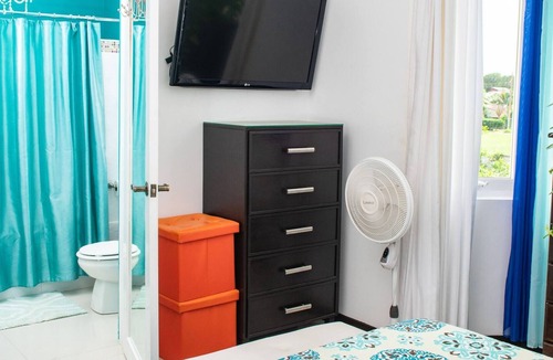 Warners Apartment | Zenbreak Bliss Twin Bedroom
