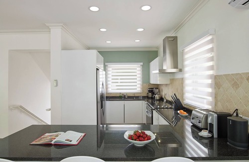 Gibbes House | ZenBreak KingsGate #1 is a 2 bedroom luxury holiday townhouse 3 minutes away from Gibbs Beach