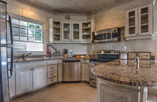 Prospect House | ZenBreak Radwood Villa is a 3 bedroom beachfront home on the West Coast
