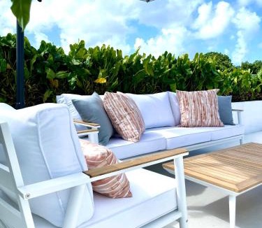 Upper Carlton House | ZenBreak The Nest 2bd