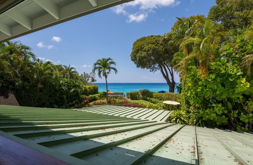 Folkestone House | ZenBreak Thespina on the Beach is a unique and beautiful beachfront villa on the West Coast