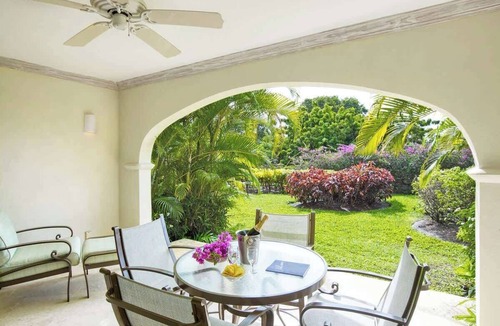 Westmoreland Apartment | ZenBreak Westmoreland Sago 113