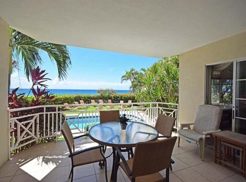 Beachfront Apartment in St. Lawrence Gap - Close To Your Every Need in Christ Church