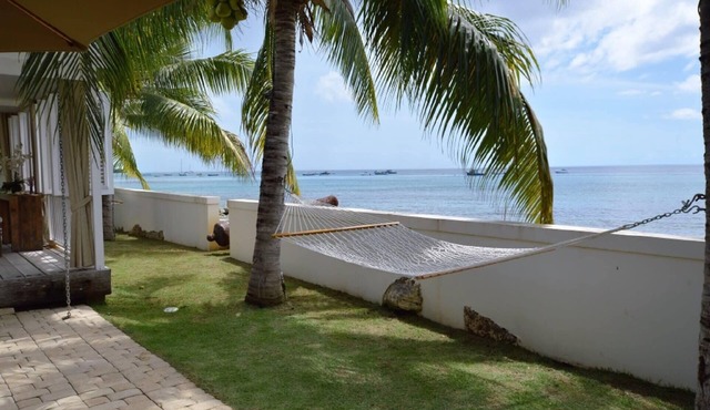 Beautiful Three Bedroom Beachfront Property in Jemmotts