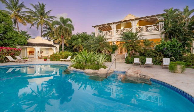 Calliaqua 4BR in Mount Standfast