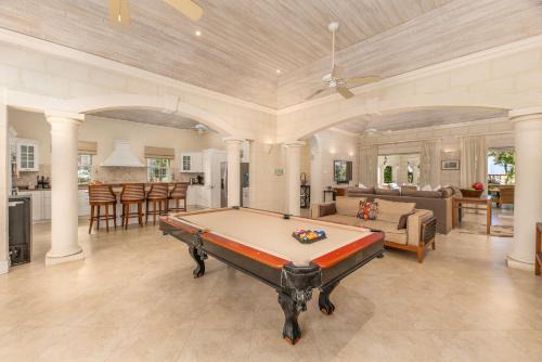 Carlton Ridge By Island Villas