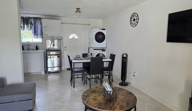 Cassywins Short Term Rentals Apt #3 in Bridgetown
