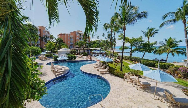 Chic Modern Condo - Saint Peter's Bay 211 (2 bed) in Battaleys