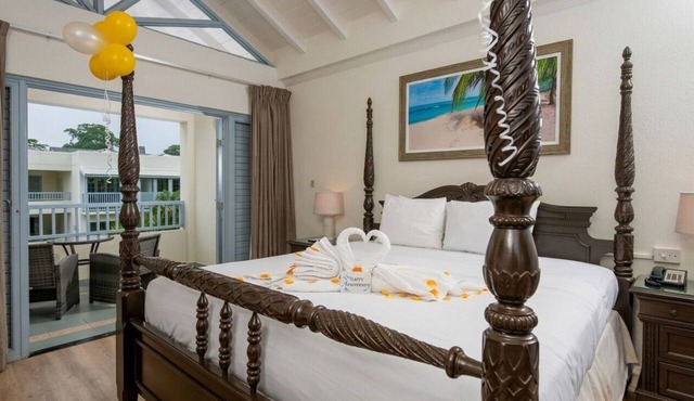 Coastal Retreat with Spa, Pools & Easy Access to Barbados Highlights in Bridgetown