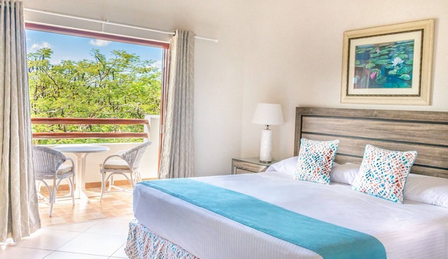 Discover West Coast of Barbados! Relaxing Units Near Cove Bay! Parking! in Maynards