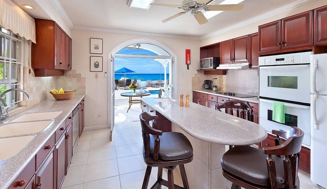 Fosters House in St James by Personal Villas - Ideal for Families, Beautiful Poo in Holetown