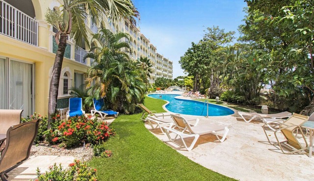 Modern Beachfront Condo with Pool - Sapphire 102