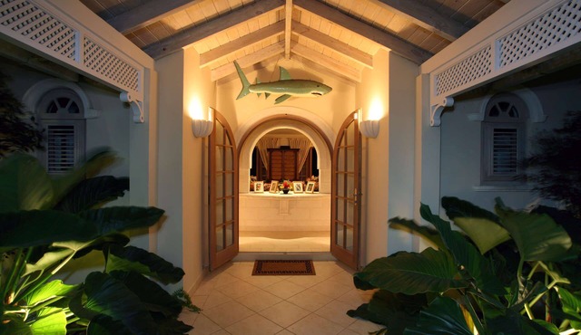 Oceana (3/4 Rooms) Luxury villa in Mount Standfast