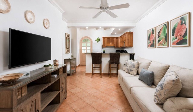 Stunning Penthouse with 2 Private Terraces & Beach Club Access Sugar Hill Resort in Mount Standfast